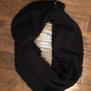 Black Knitted Scarf